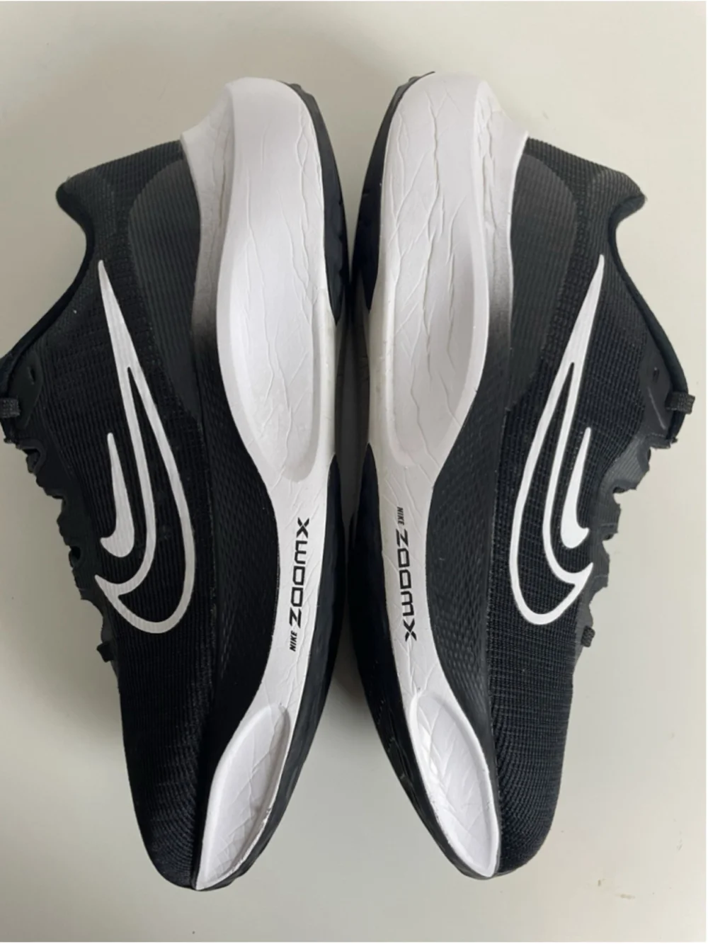 Nike Trainers Womens Size 9 ZoomX Fly 5 Black White Road Running Gym Shoes